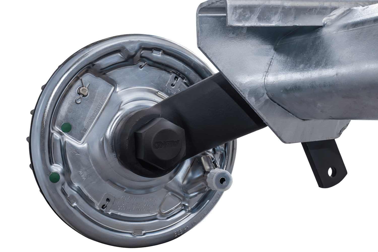 Essieu-freine-AL-KO-EURO-pour-remorque-1800kg-1600mm-4-compressed.jpg